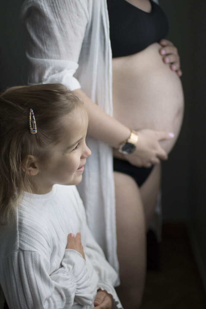 Femme enceinte - Studio Rosa - Photographe Dordogne - Maternité et moments de vie